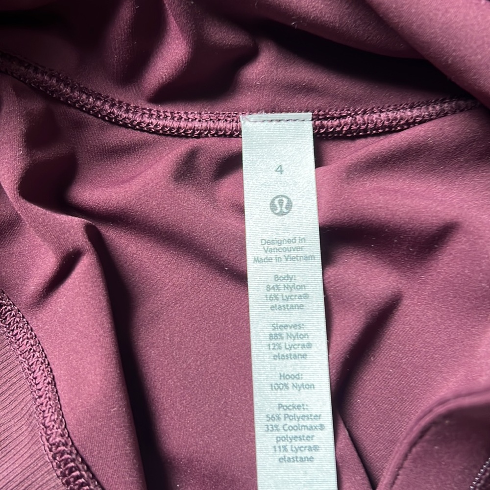 Lululemon jacket size 4 - Picture 3 of 4